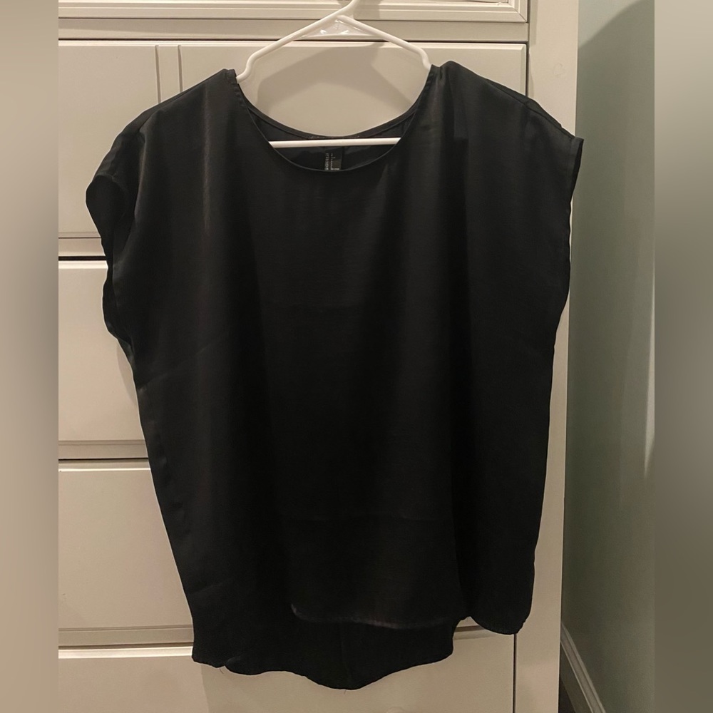 Forever 21 Black Silky Top/Blouse